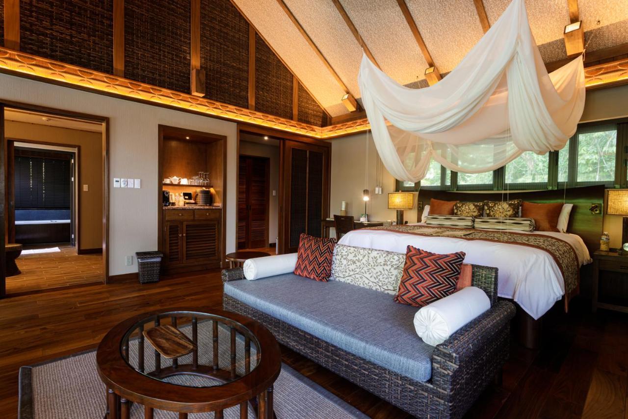 Palau Pacific Resort & The Pristine Villas And Bungalows Koror Exteriör bild